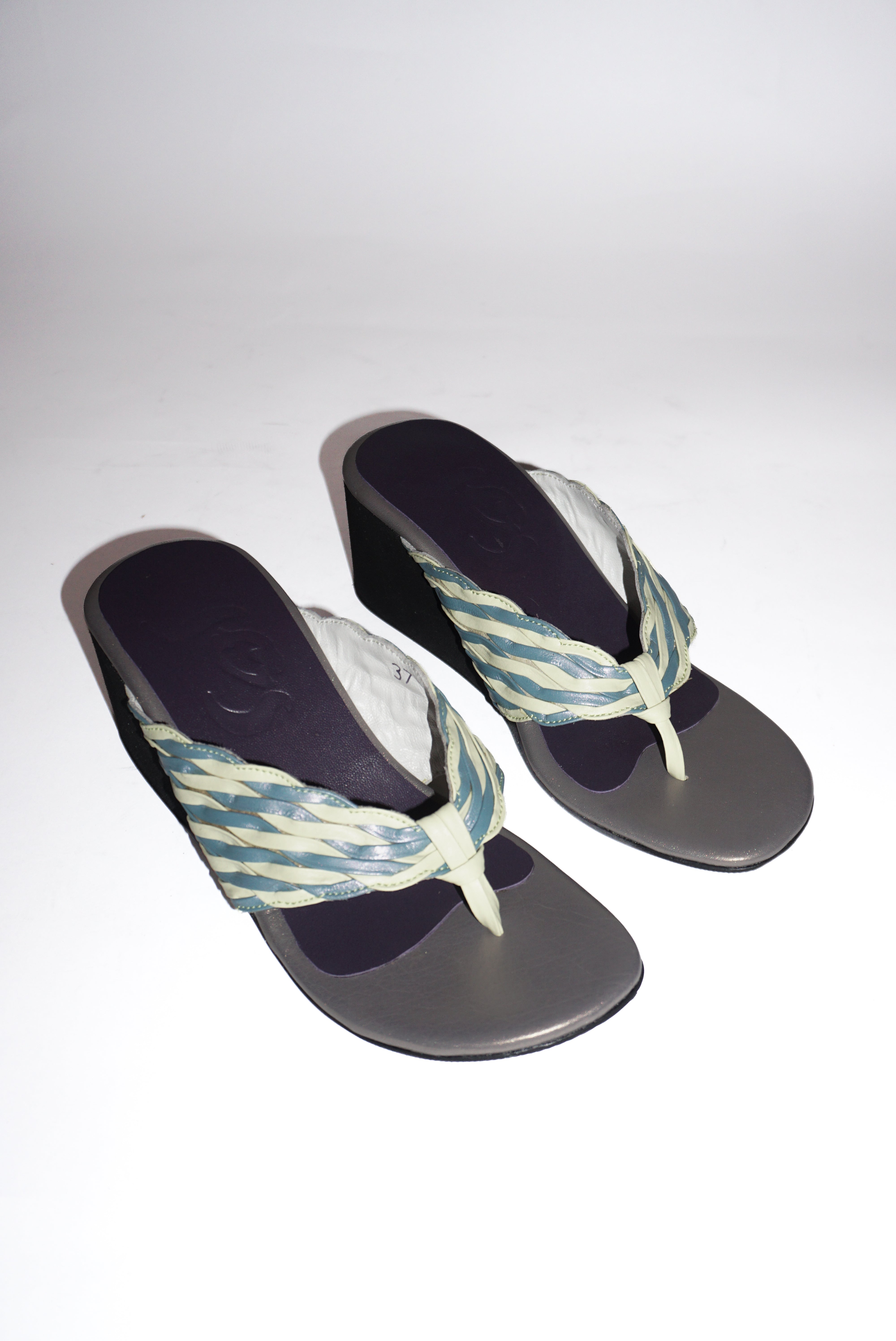 Gaia Wedge
