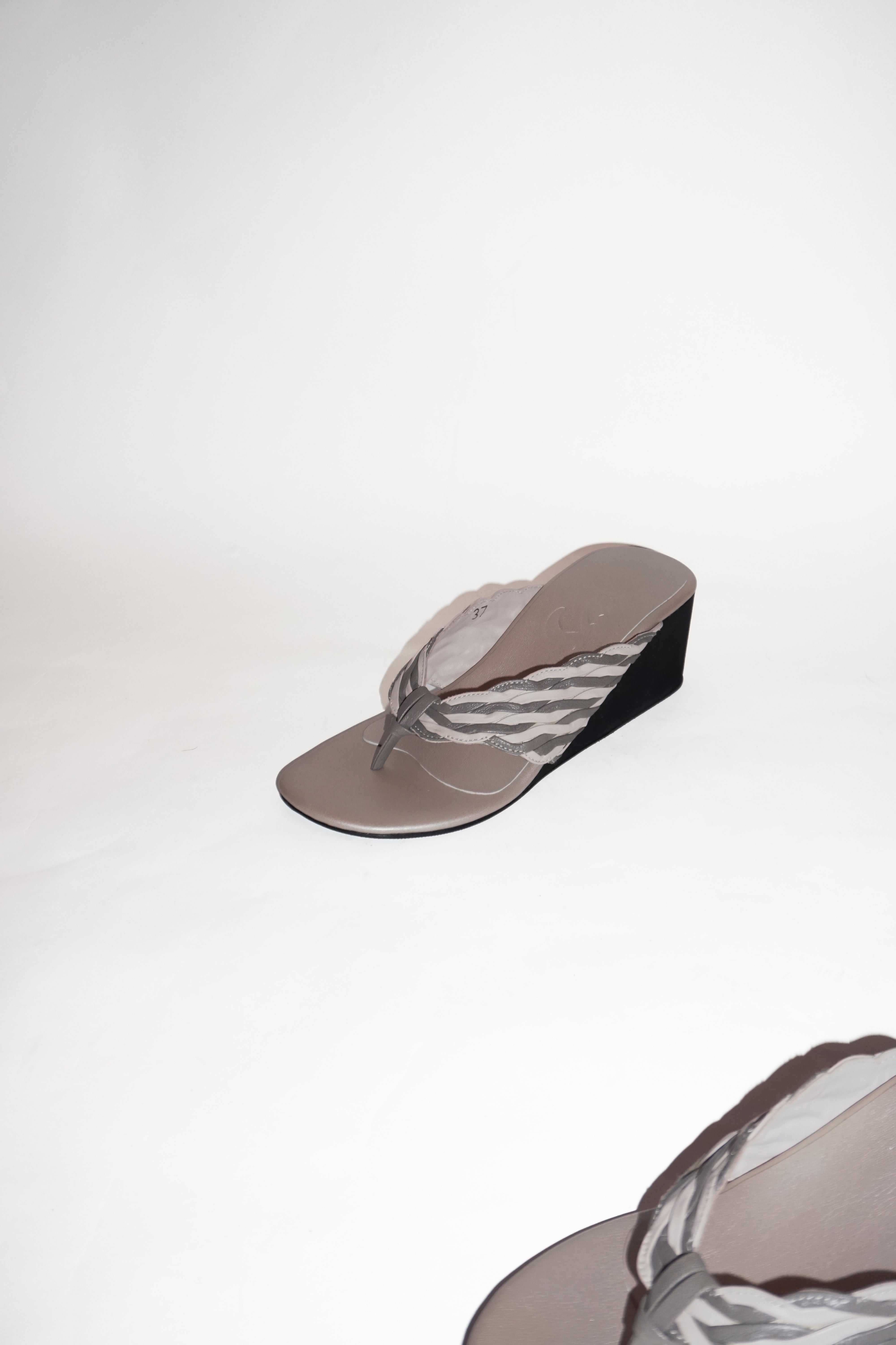 Gaia Wedge