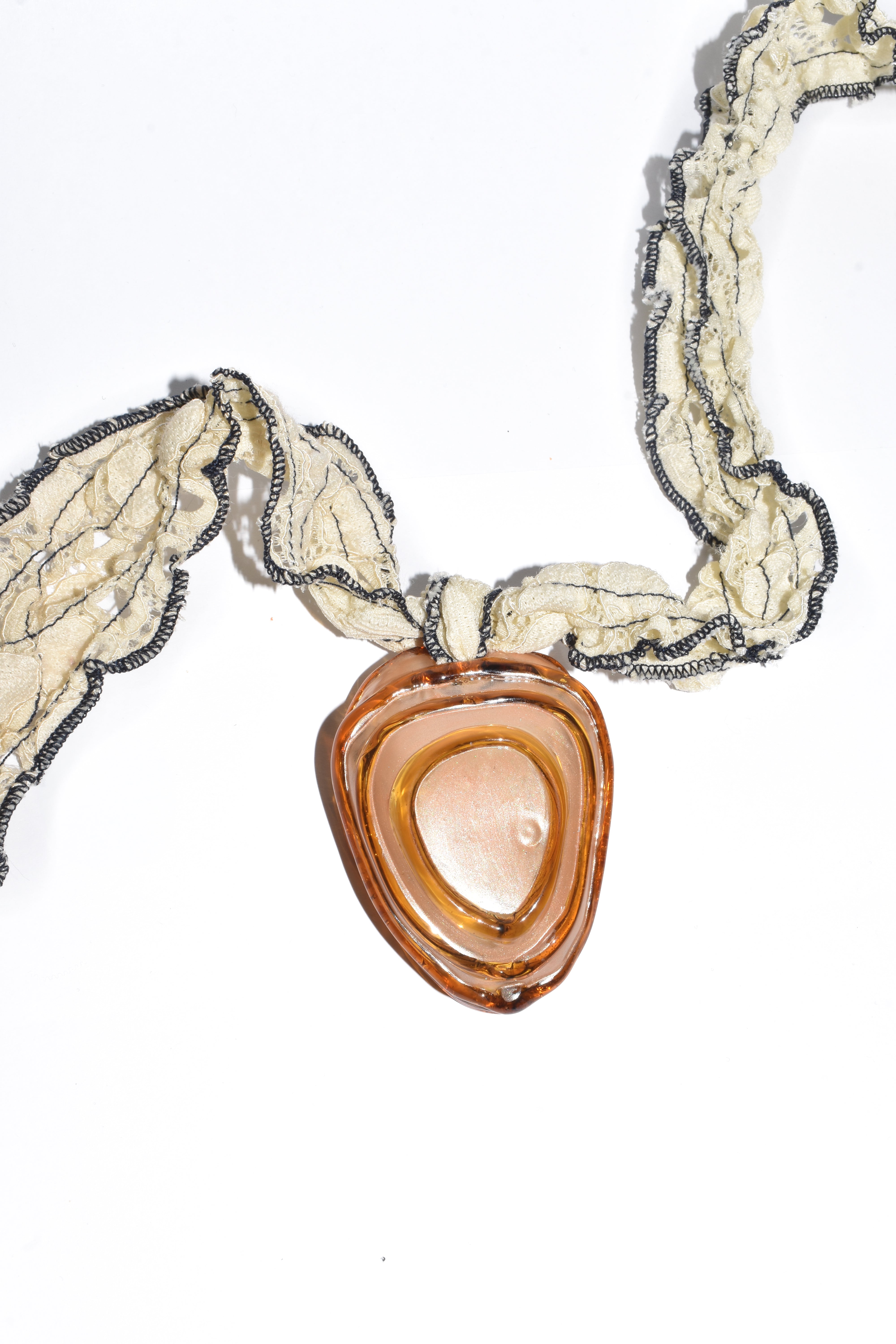 Pulo in Satin