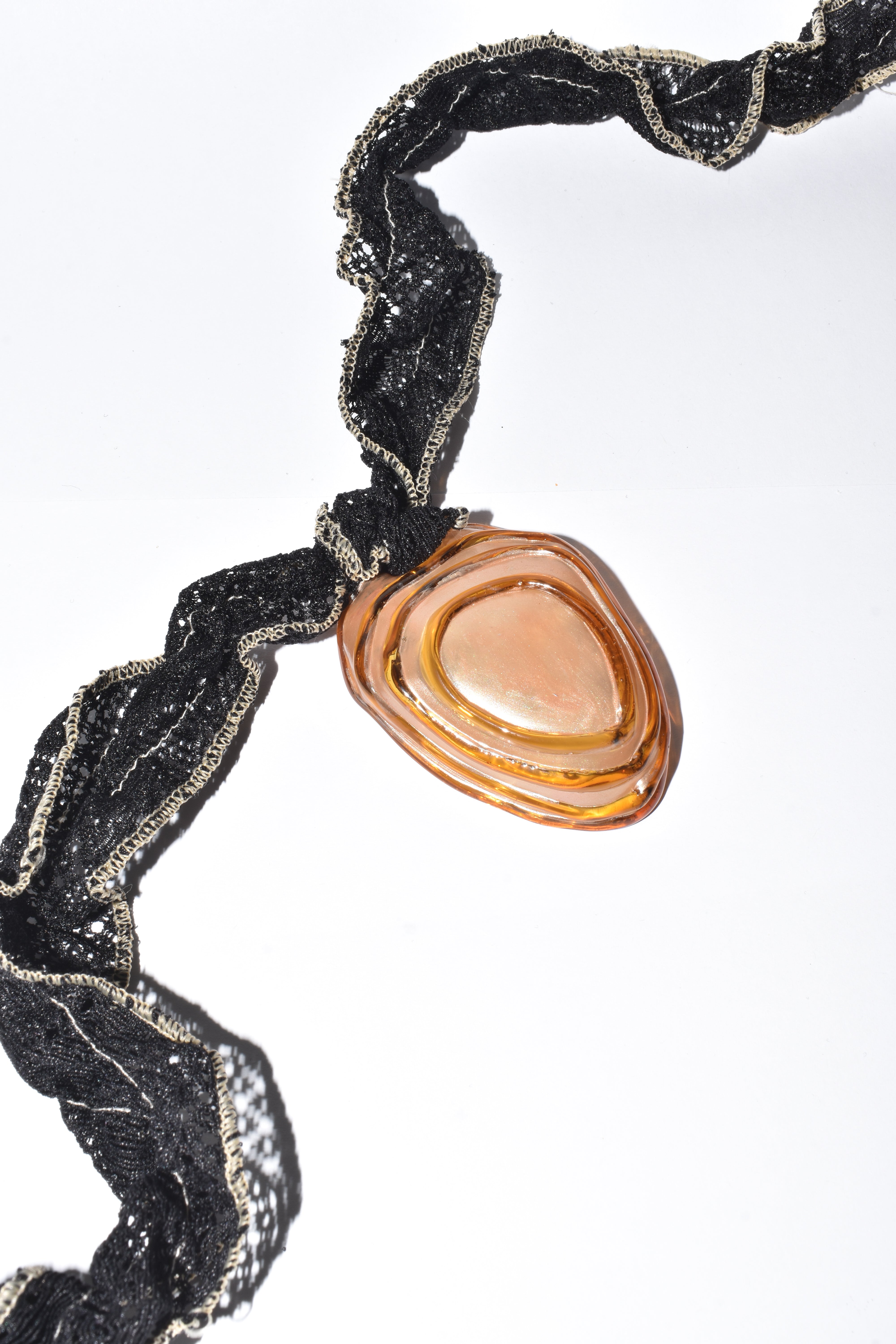 Pulo in Satin