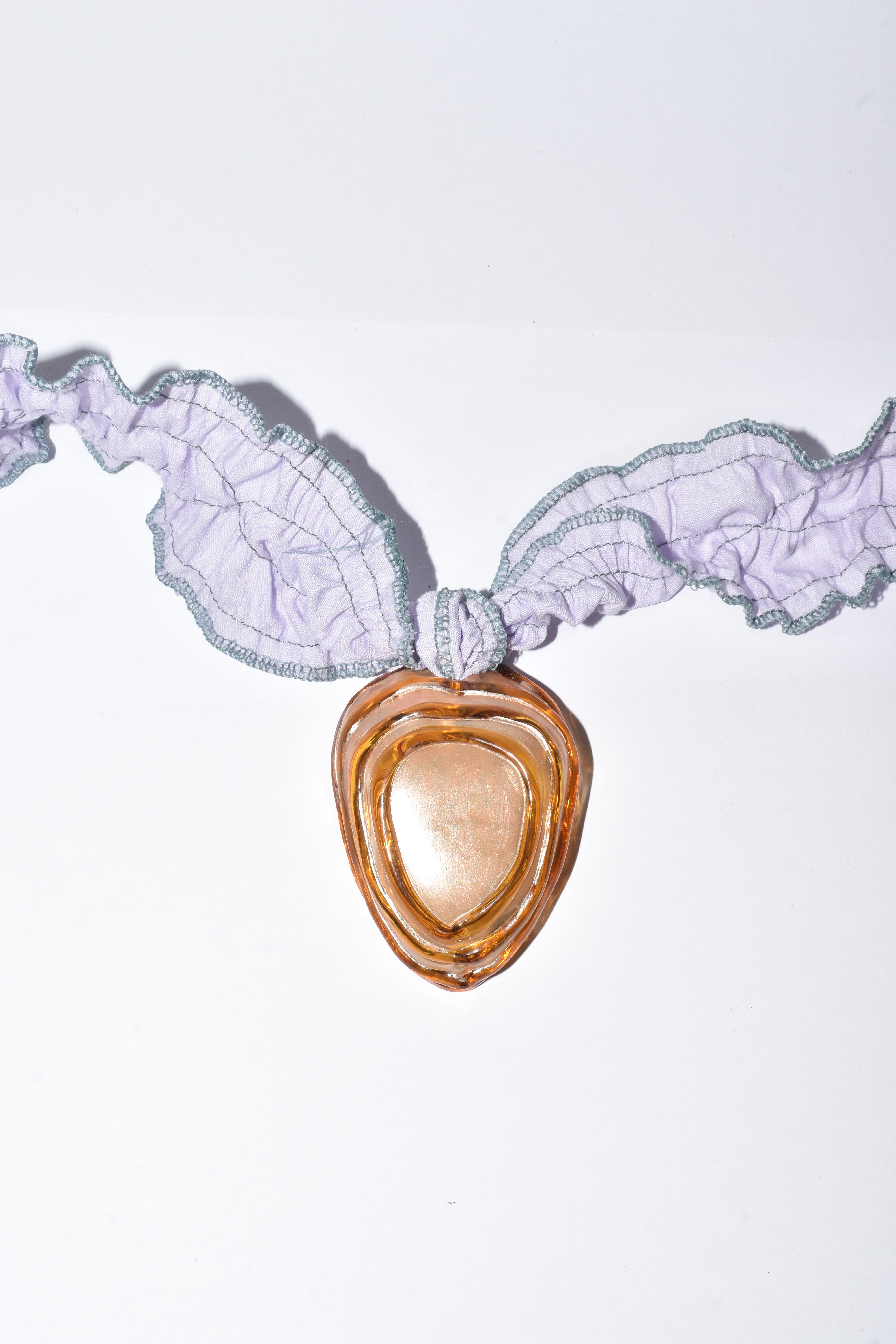 Pulo in Satin