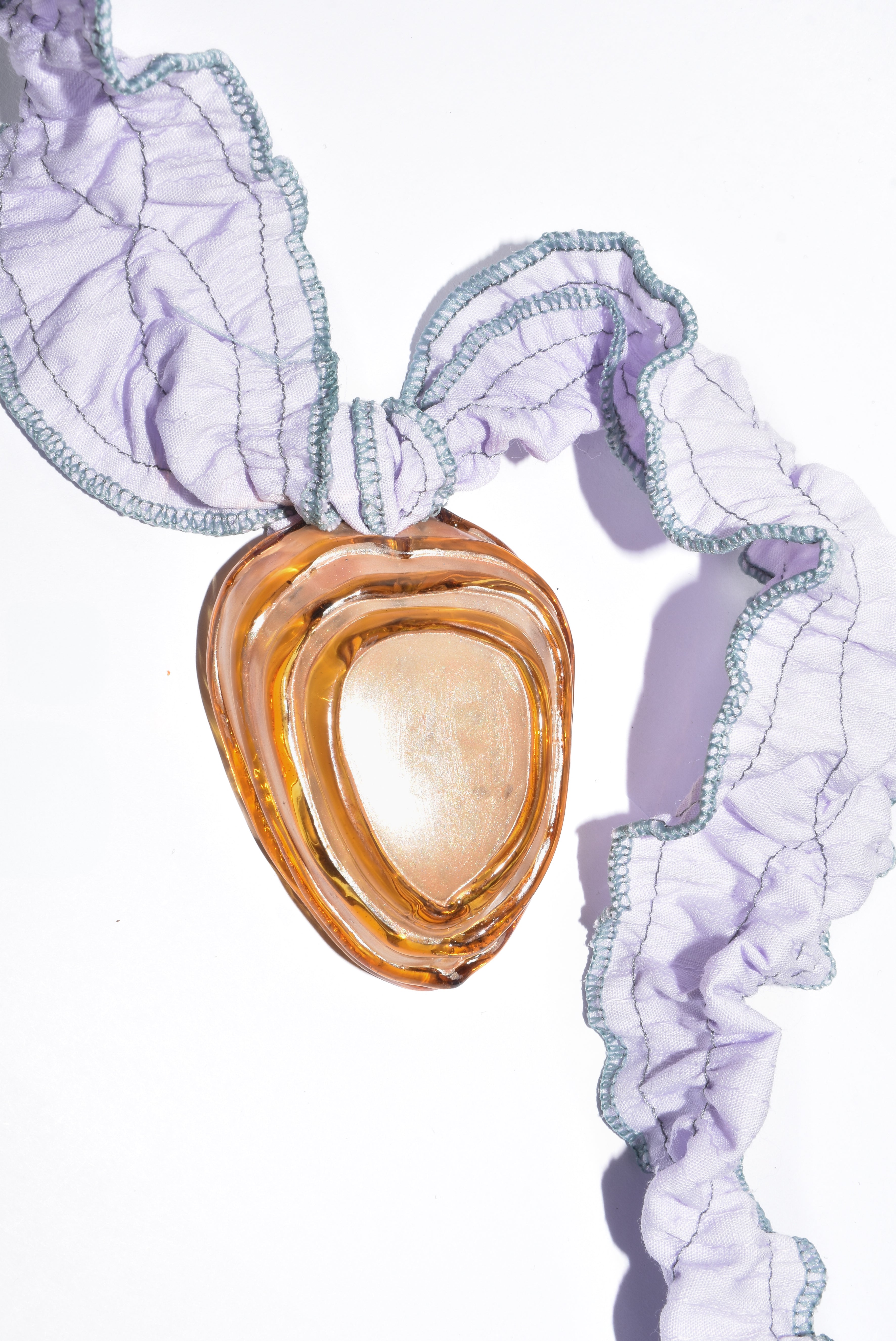 Pulo in Satin